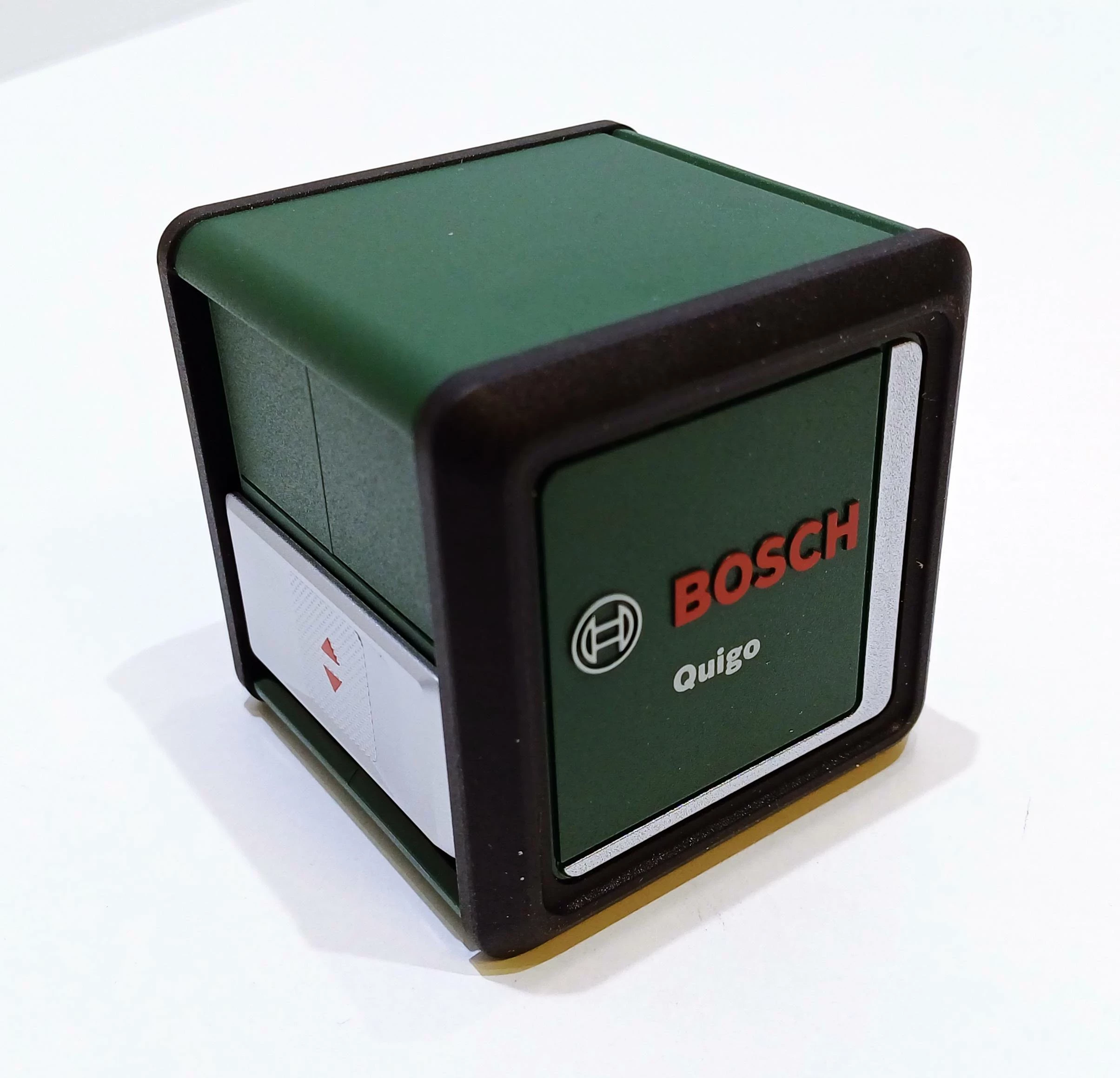 laser-krzyzowy-bosch-10-m-quigo-0-603-633-503-maksymalny-zasieg-pracy-10