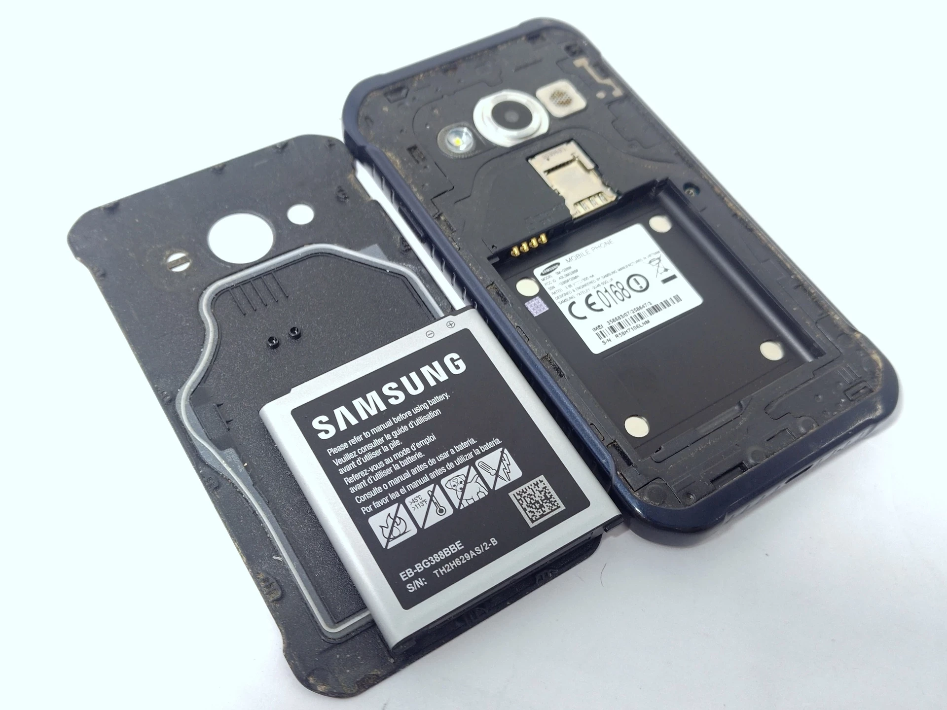 telefon-samsung-galaxy-xcover-3-158gb-kod-producenta-sm-g389f