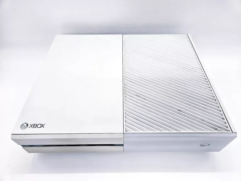 konsola-xbox-one-1540-500gb-pad-zas-okbalowanie-liczba-kontrolerow-w-zestawie-205994-225550