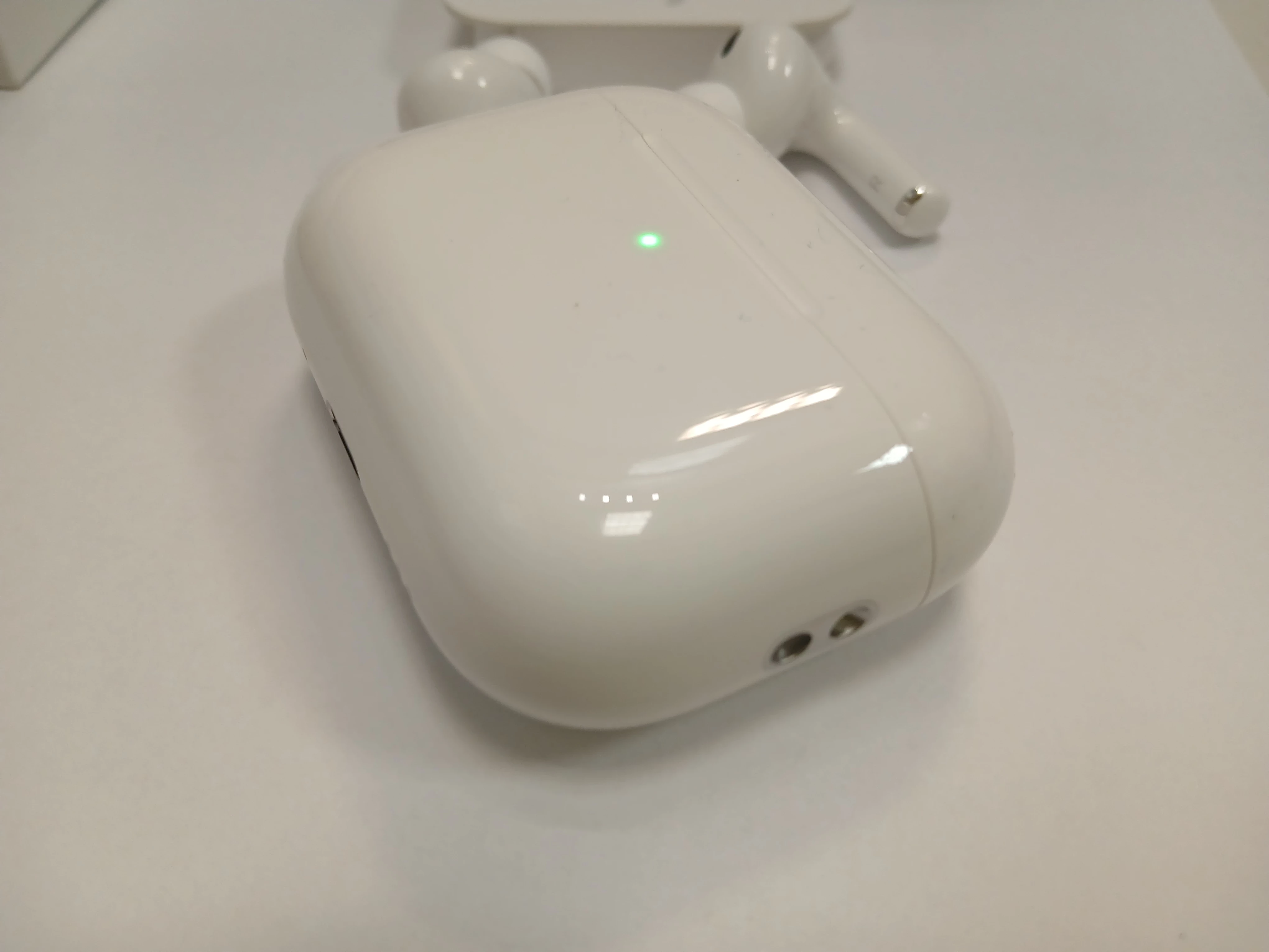 sluchawki-dokanalowe-apple-airpods-pro-3-rozpakowane-tylko-do-zdjec-kod-producenta-mfhp4zma