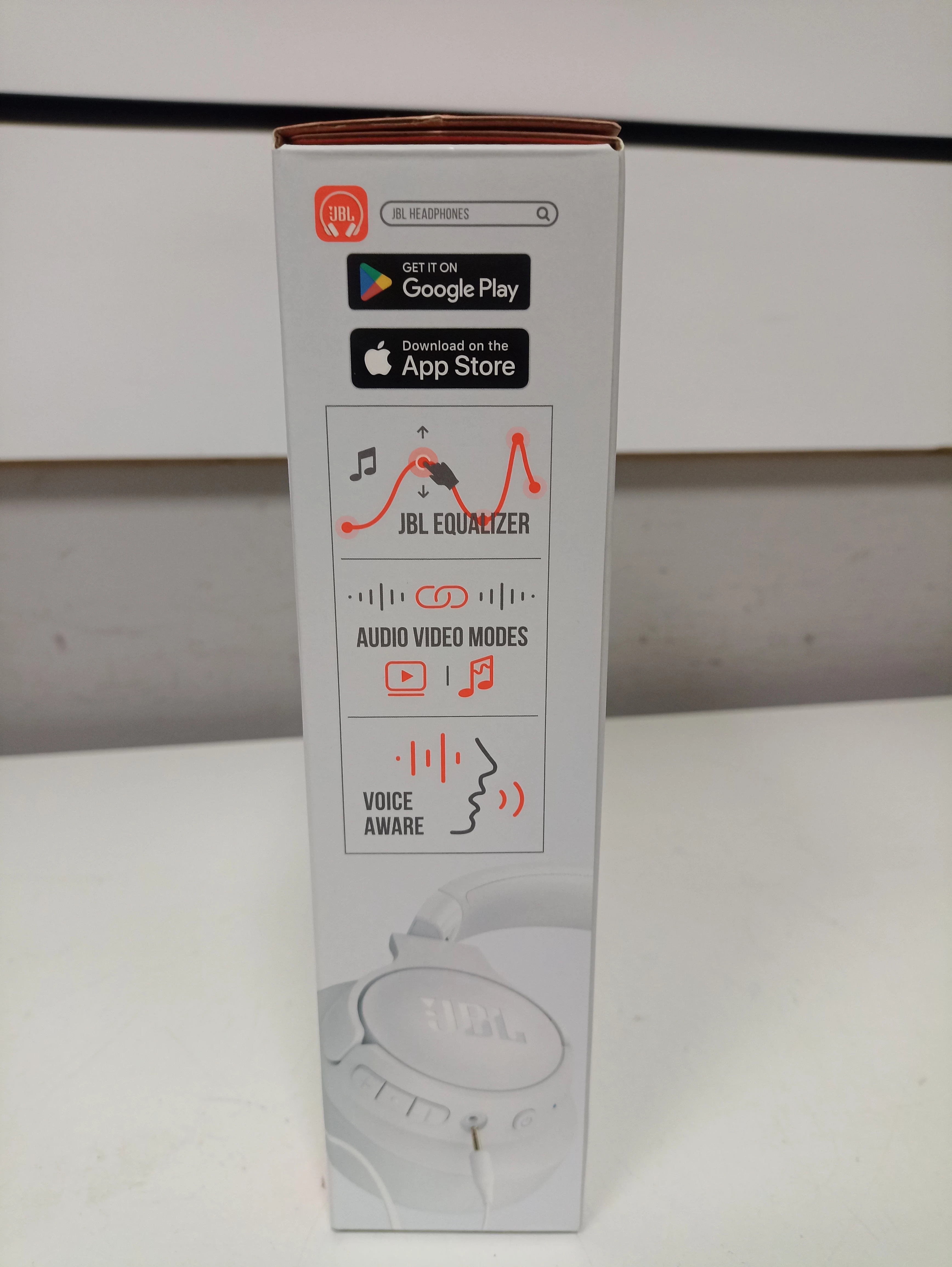 sluchawki-jbl-tune-720bt-stan-11323-2