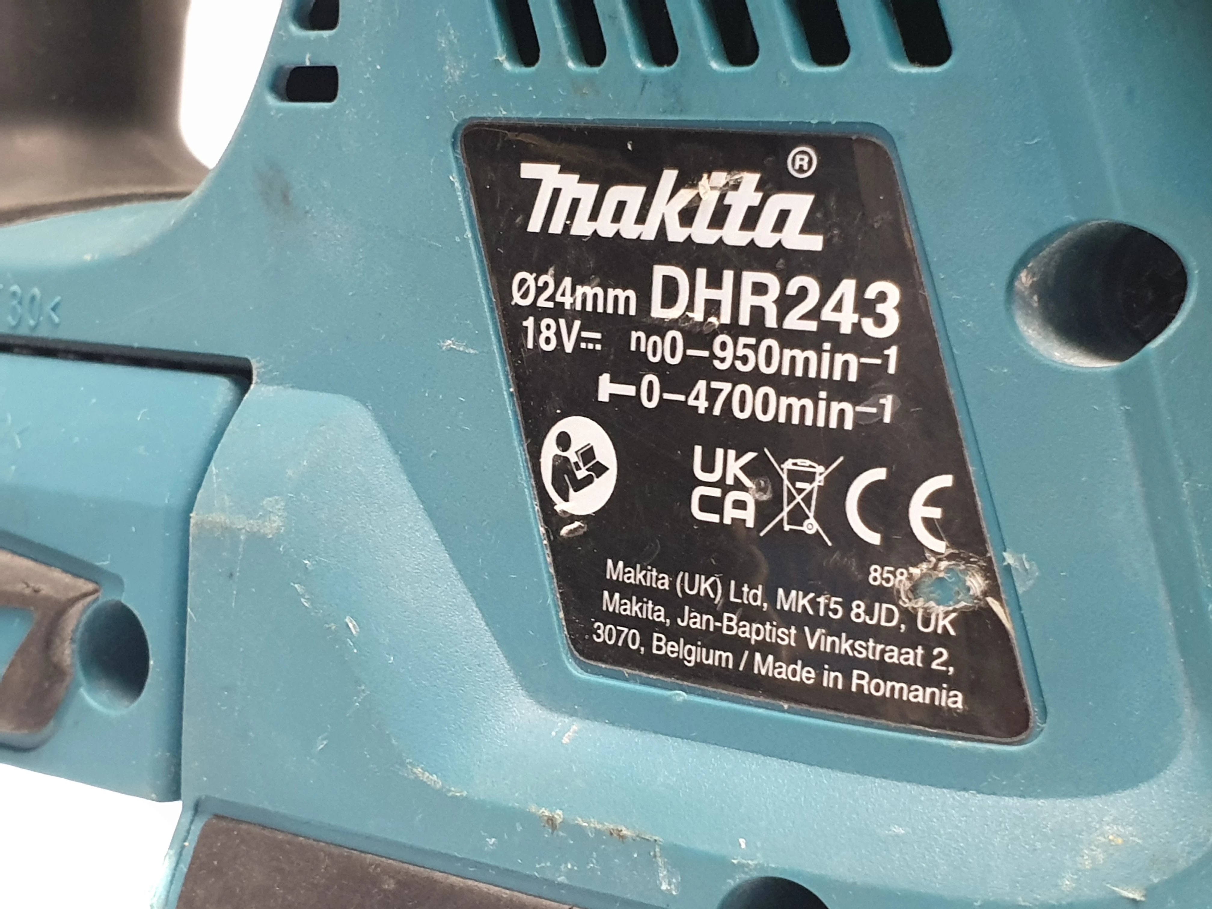 mlotowiertarka-makita-dhr243-stan-11323-2