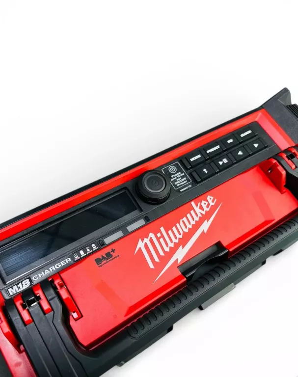 radioladowarka-18230v-milwaukee-m18-prcdab-zestaw-seria-dwst1