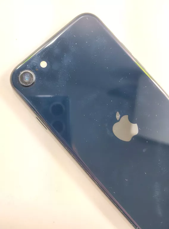 telefon-iphone-se-128gb-przekatna-ekranu-470