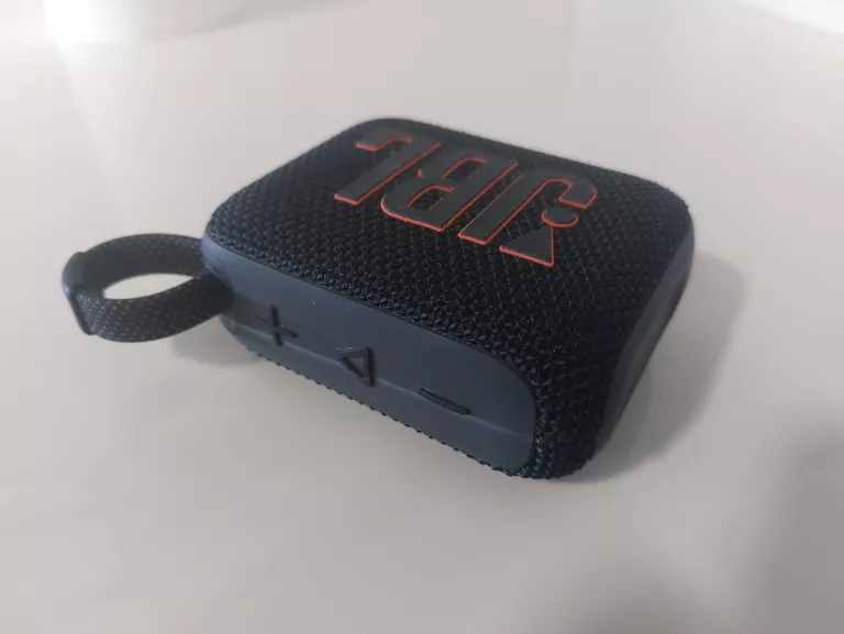 glosnik-bt-jbl-go4-czarny-solo-stan-11323-2