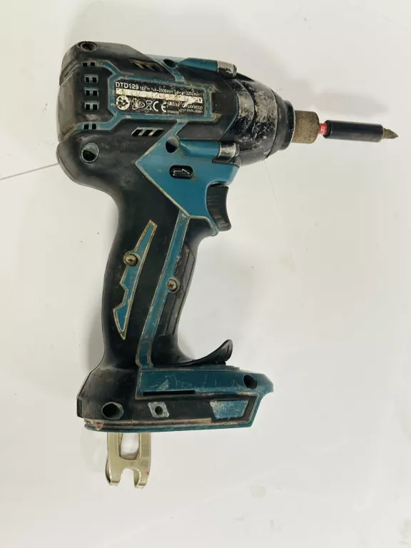 zakretarka-makita-dtd-129-body-zasilanie-209202-1769478