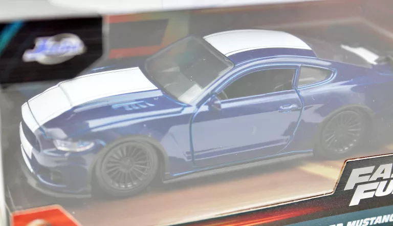 model-auto-szybcy-i-wsciekli-fast-furious-2016-ford-mustang-gt-model-4006333097690