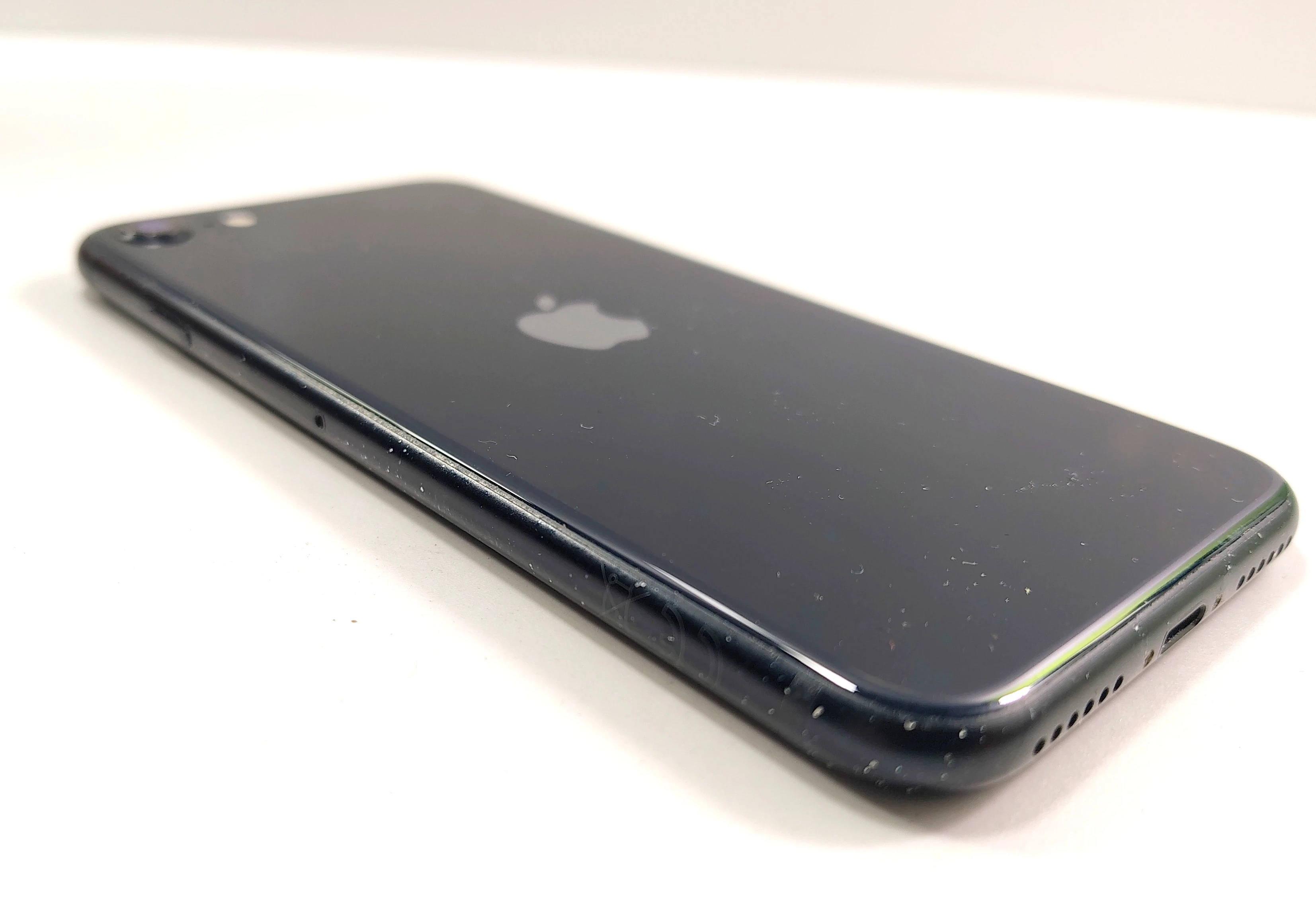 telefon-iphone-se-128gb-typ-202685-212929