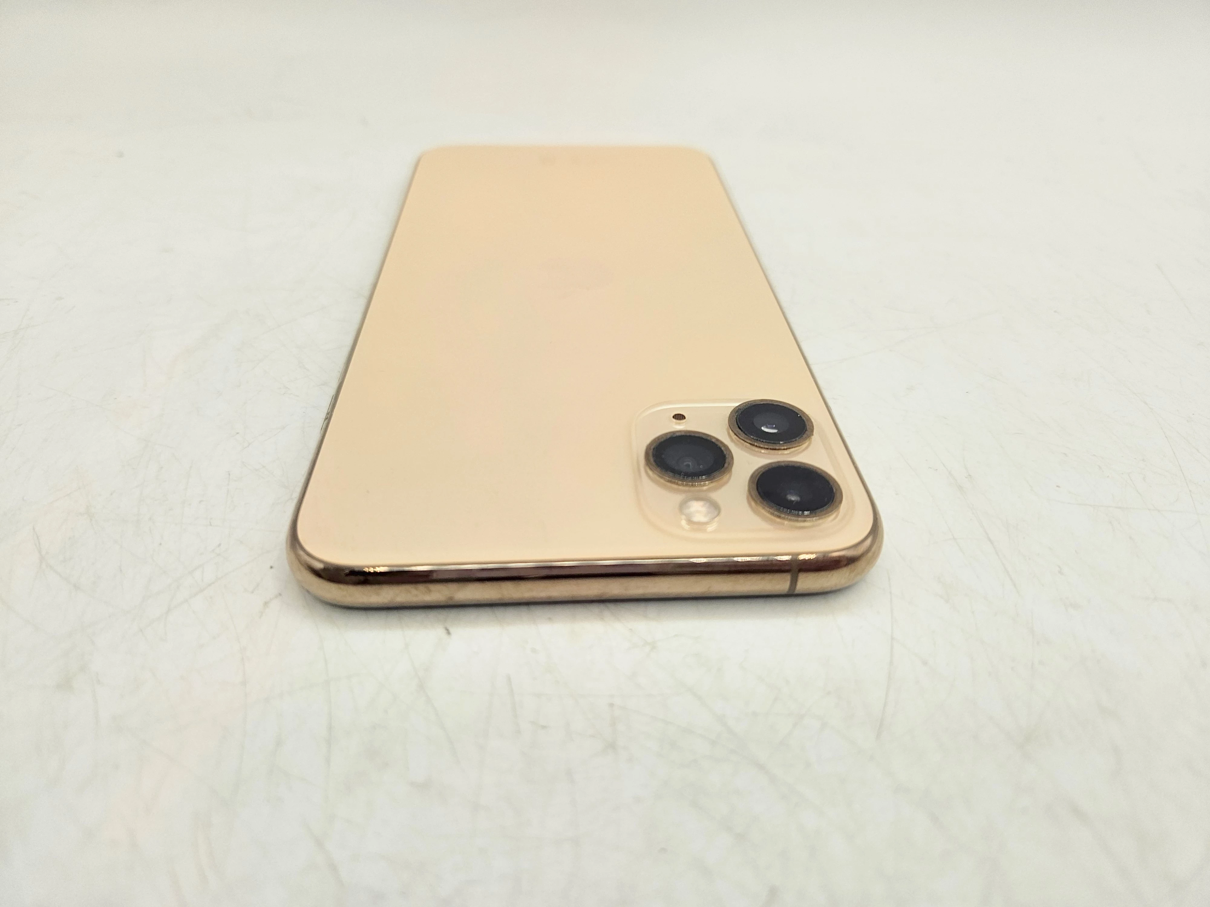 telefon-iphone-11-pro-max-64gb-bat-77-transmisja-danych-217-512