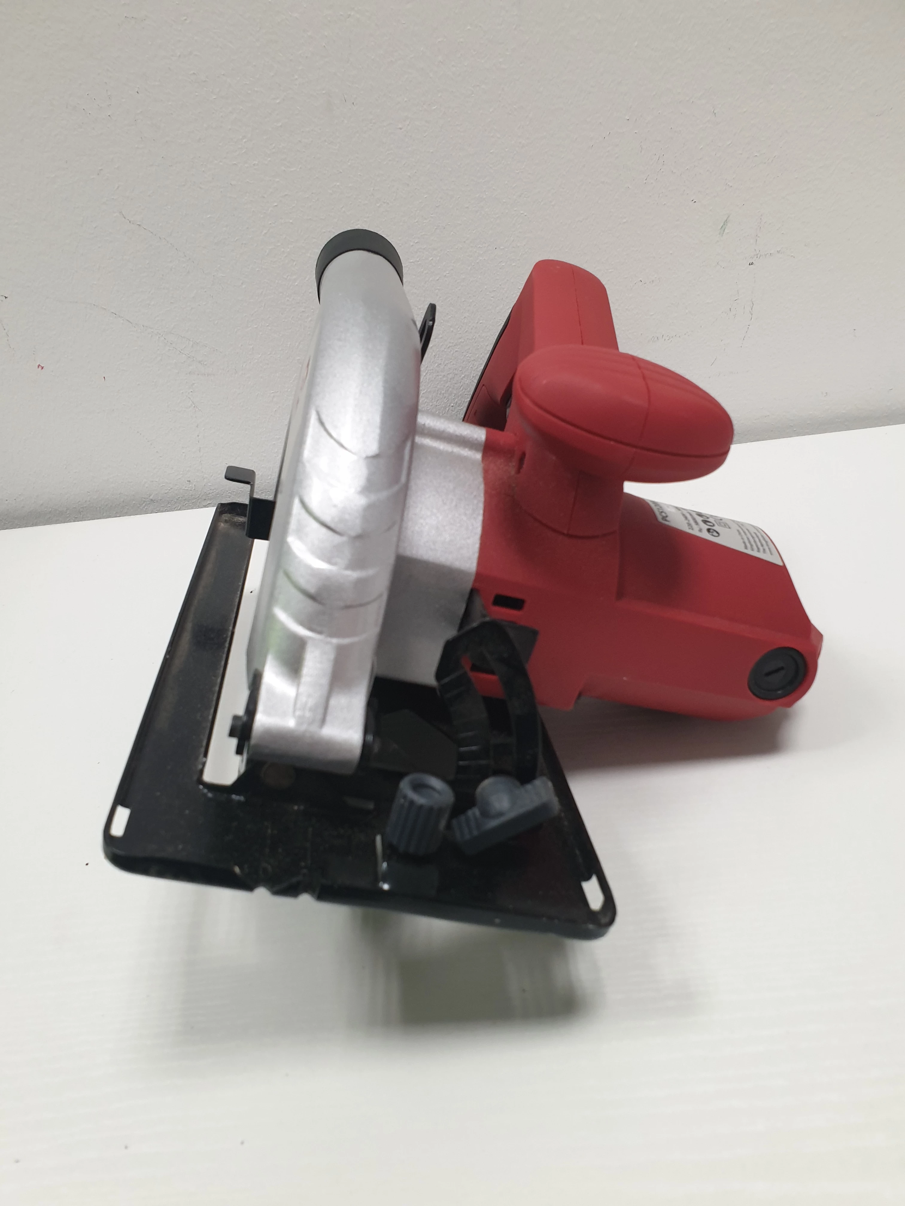 pila-tarczowa-performance-power-1200-w-16-mm-paragon-maksymalna-moc-120000