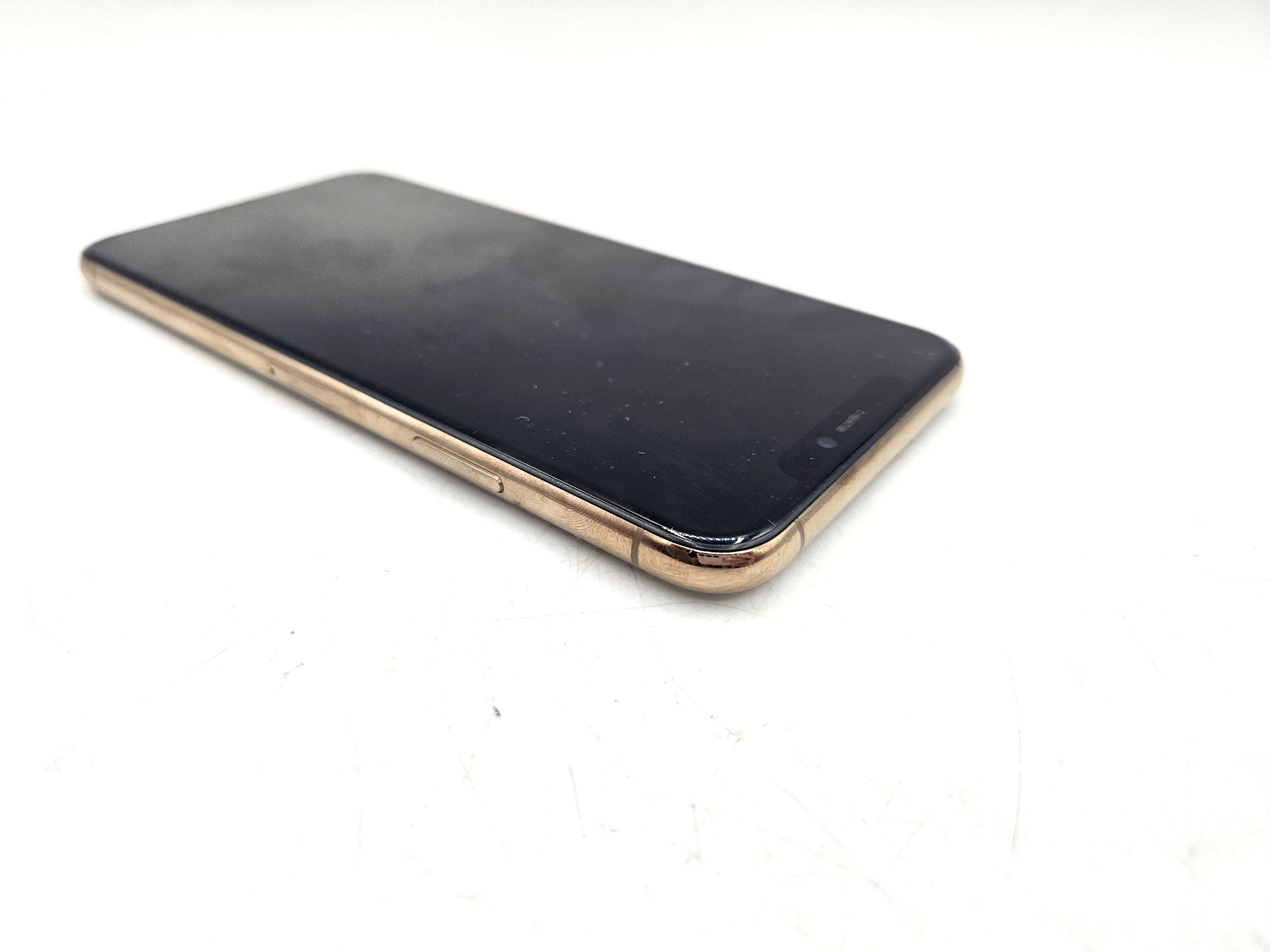 telefon-iphone-11-pro-max-64gb-bat-77-system-operacyjny-4388-7