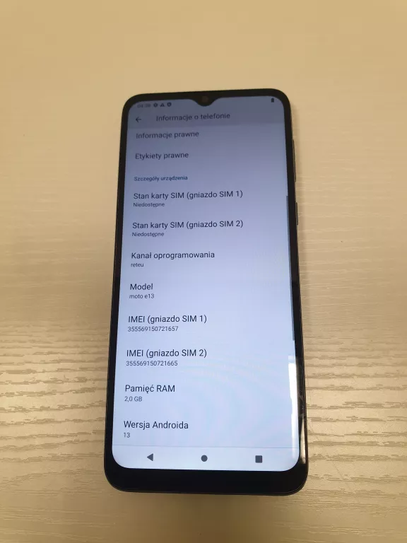 telefon-motorola-e13-typ-202685-212929