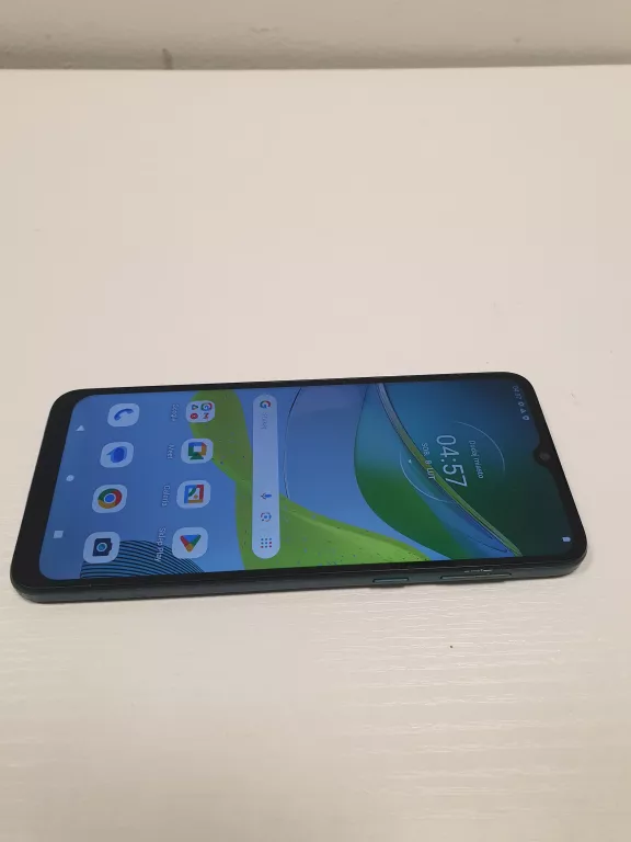 telefon-motorola-e13-stan-11323-2