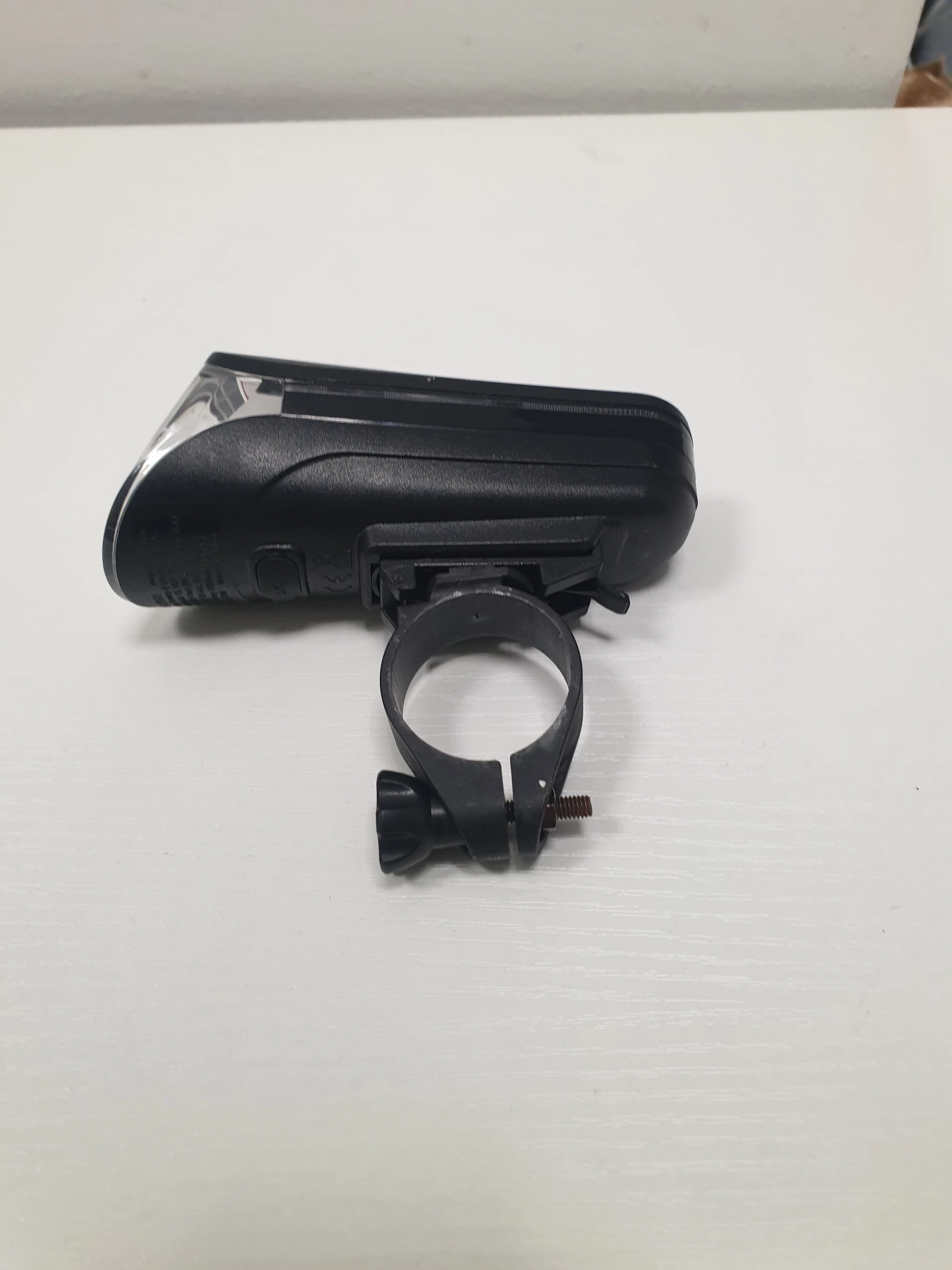 lampka-rowerowa-przod-ean-gtin-4048009928396