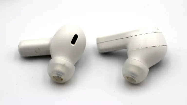 sluchawki-jbl-wave-200tws-stan-11323-2