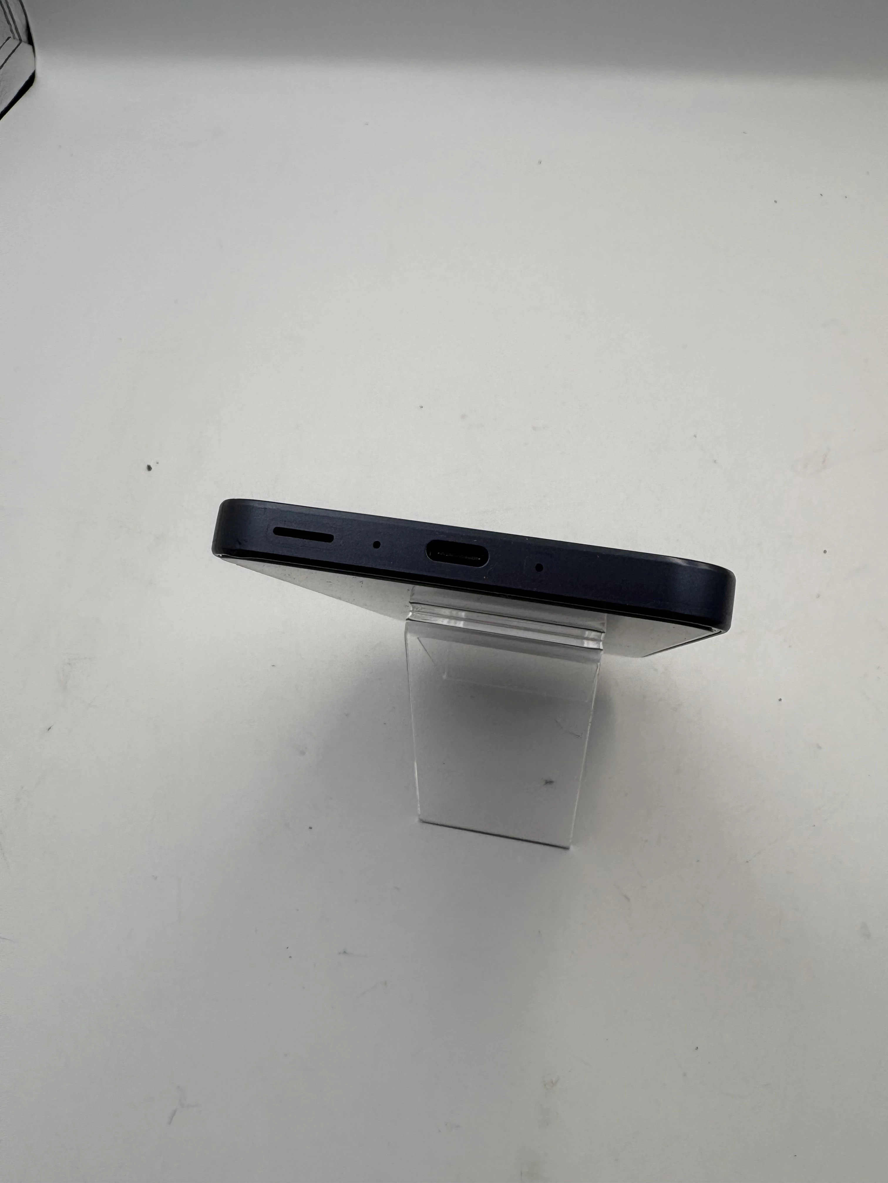 telefon-samsung-galaxy-a35-5g-256gb-system-operacyjny-4388-1