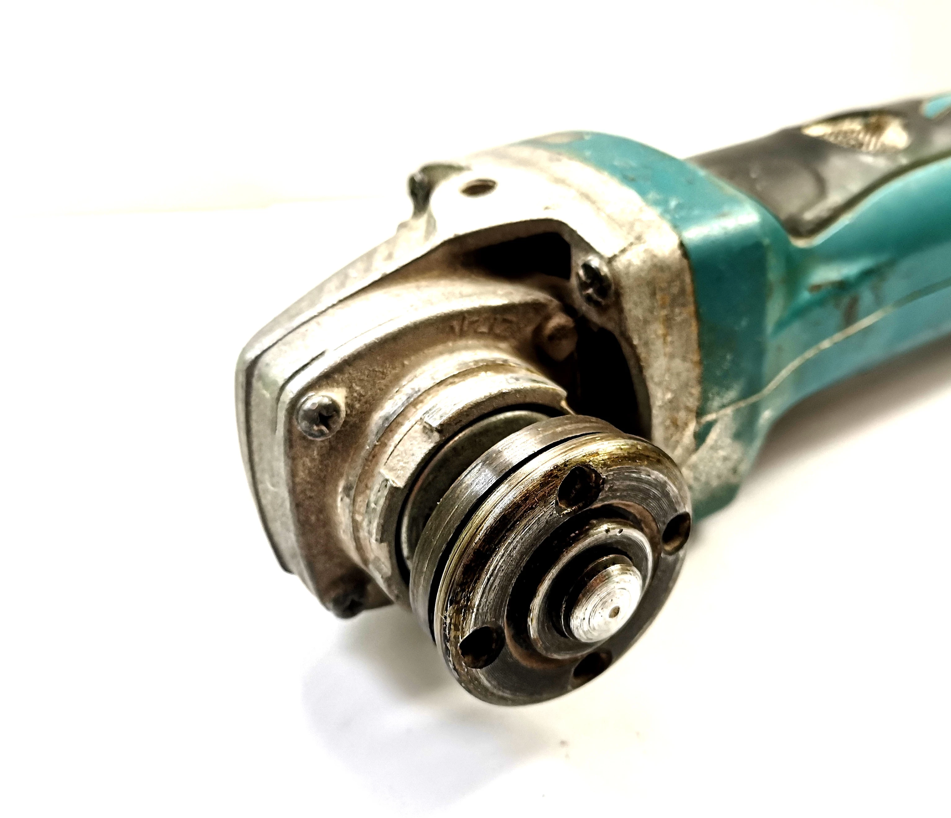 szlifierka-katowa-akumulatorowa-makita-dga452-stan-11323-2