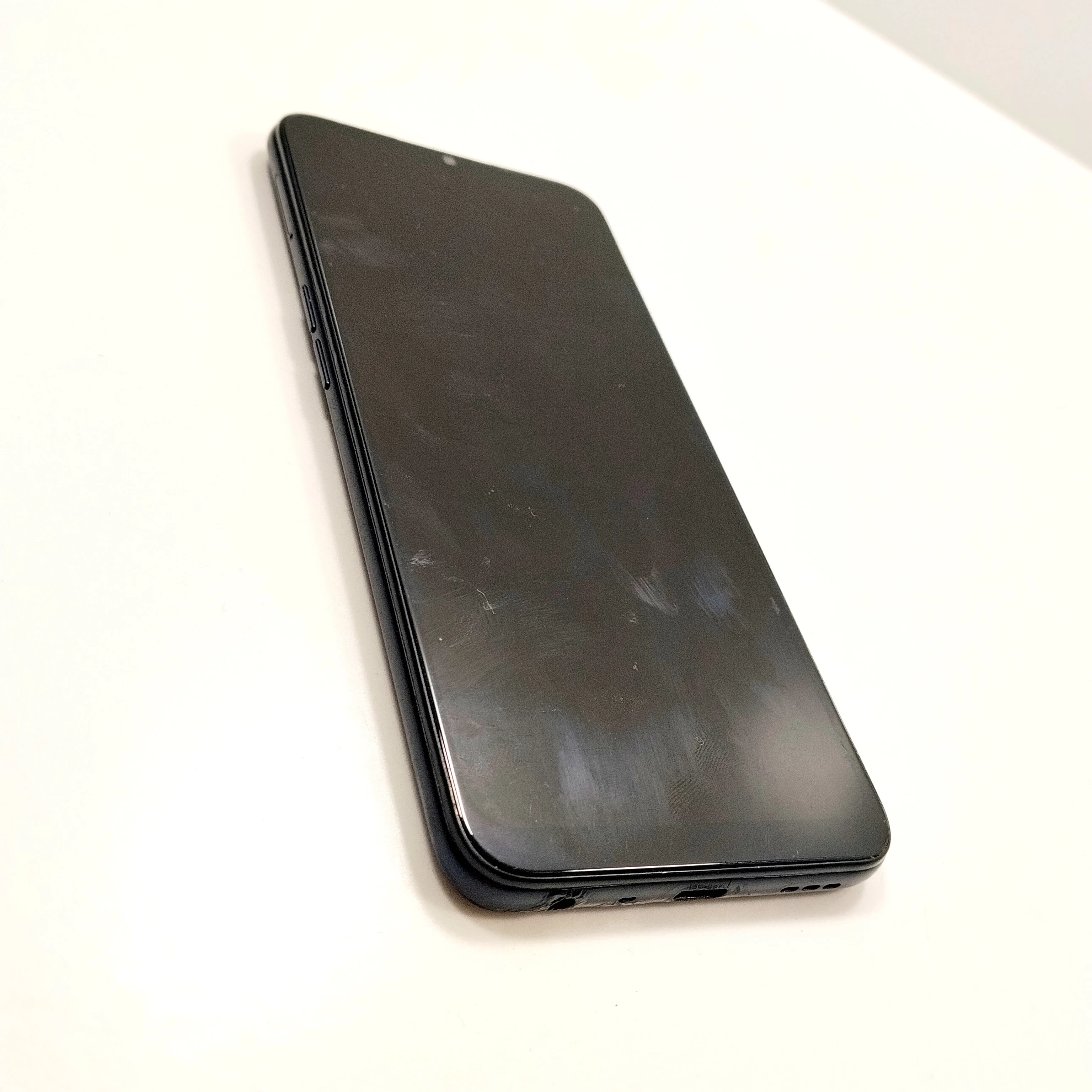 telefon-oppo-a16-32gb-przekatna-ekranu-652