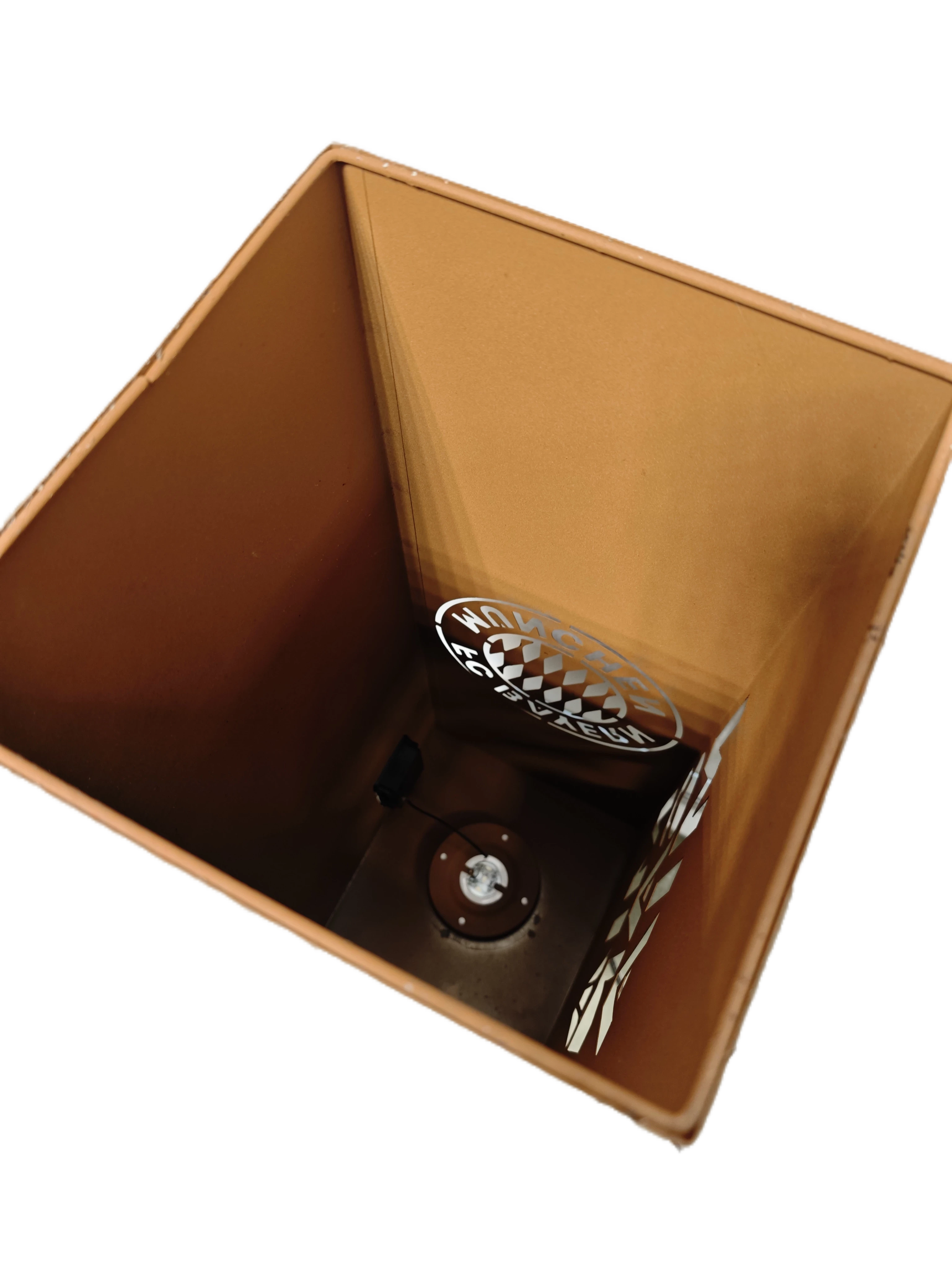 lampka-dekoracyjna-fc-bayern-monachium-pilot-kabel-stan-11323-2