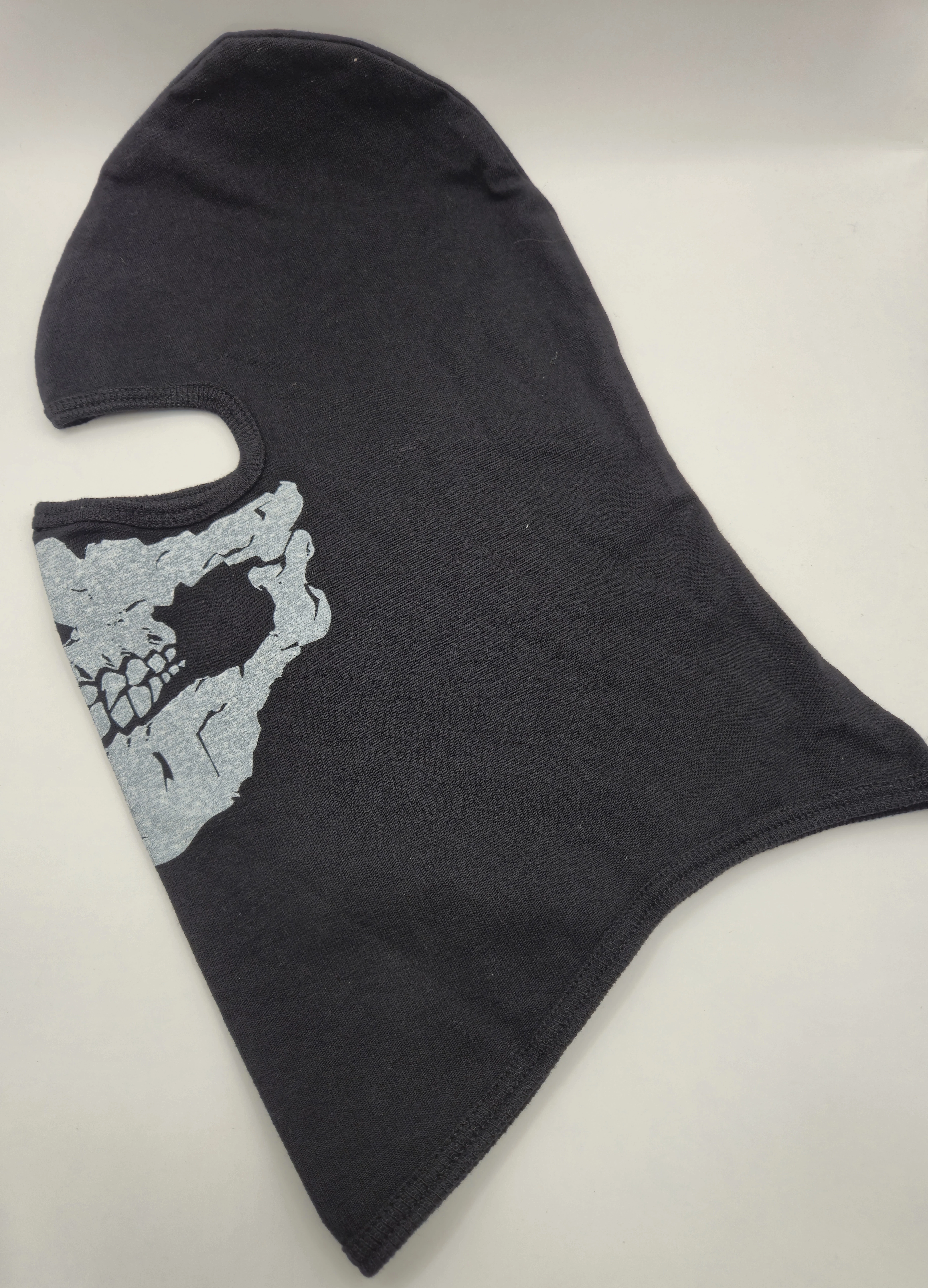 kominiarka-bsh-adventure-czaszka-m-005-stan-11323-2