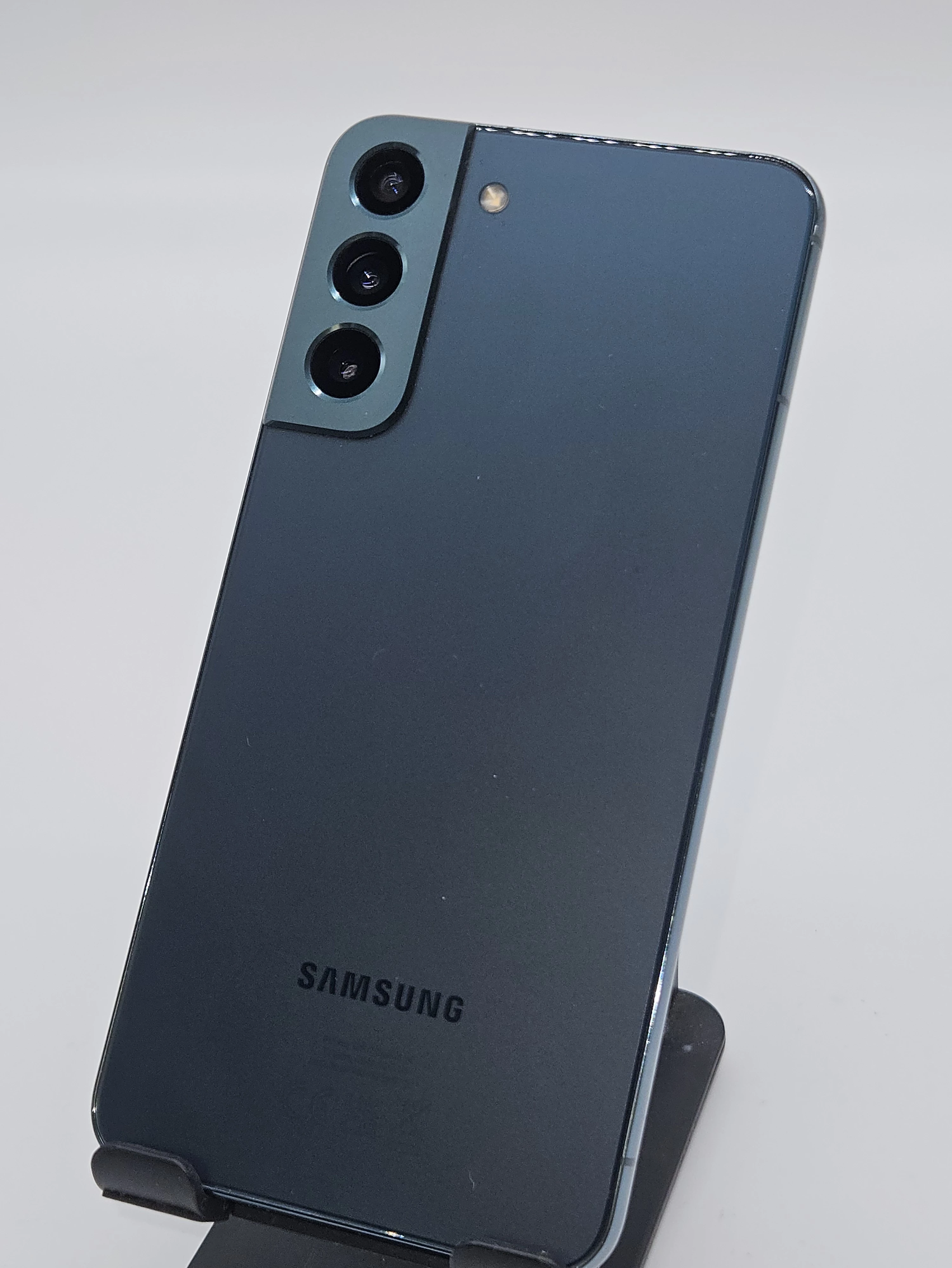 telefon-samsung-s22-8256gb-blokada-typ-202685-212929