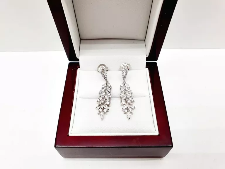 oblednie-piekne-subtelne-srebrne-kolczyki-wiszace-p925-376g-cyrkonie-stan-11323-2