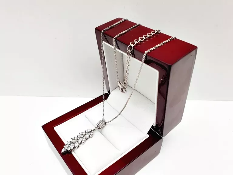 piekny-subtelny-srebrny-naszyjnik-z-zawieszka-p925-339g-44-49-cm-rodzaj-2205-2