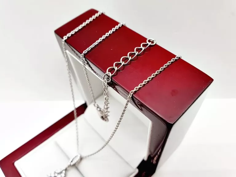 piekny-subtelny-srebrny-naszyjnik-z-zawieszka-p925-339g-44-49-cm-material-15835-4