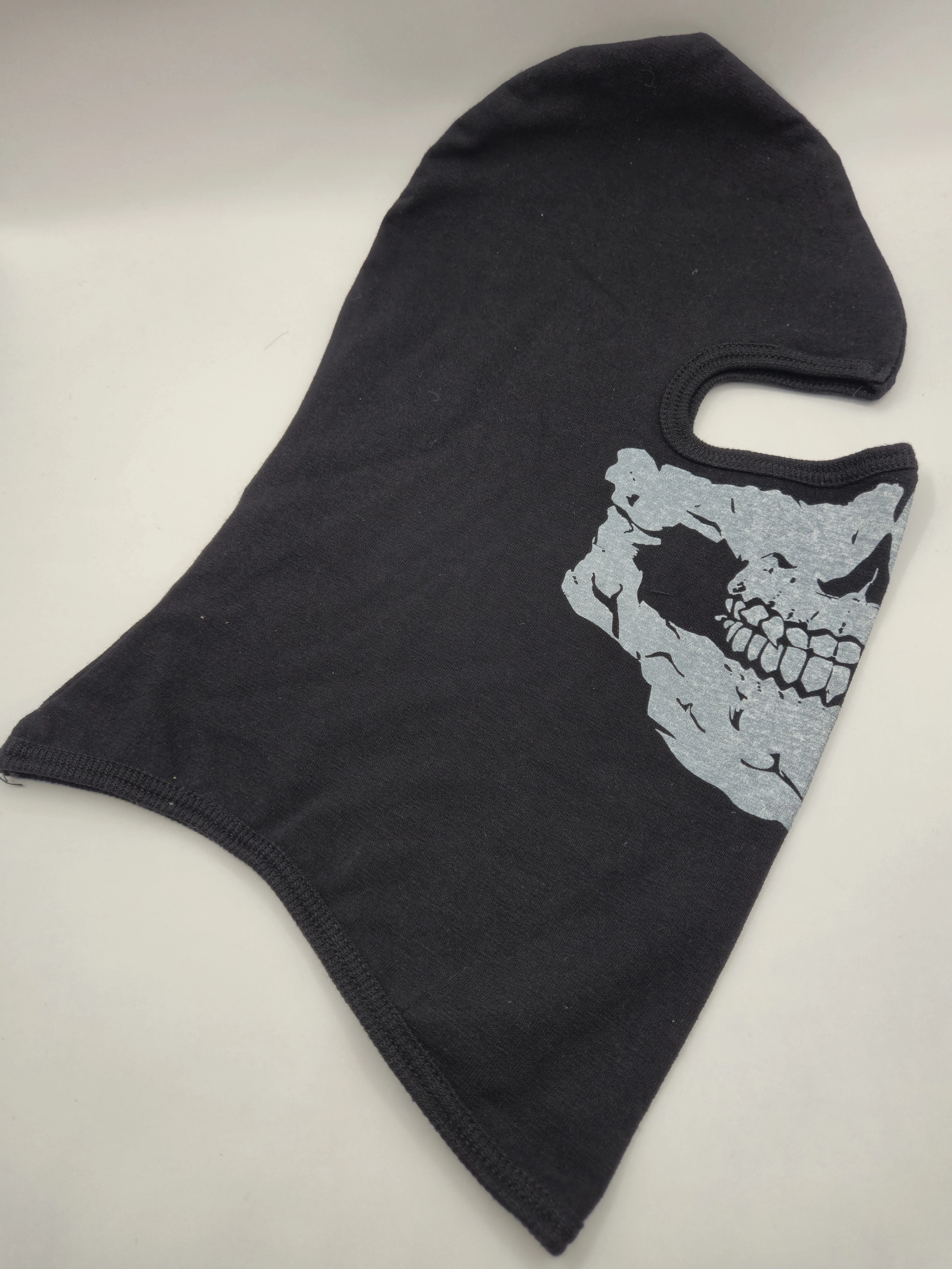 kominiarka-bsh-adventure-czaszka-m-005-ean-gtin-5903899935130