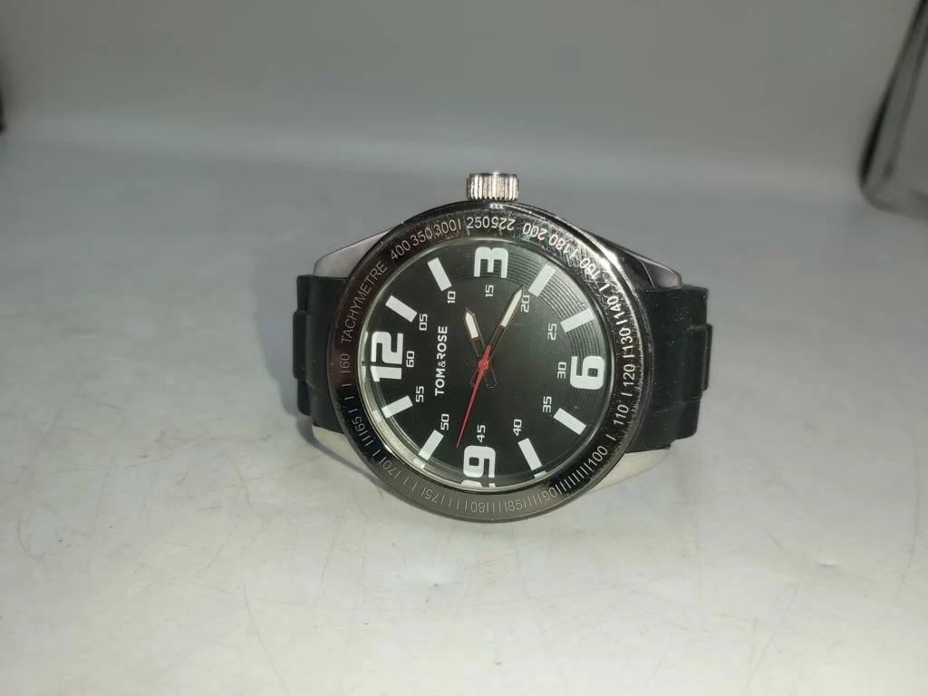 zegarek-kwarcowy-tomrose-slowackiego-17-katowice