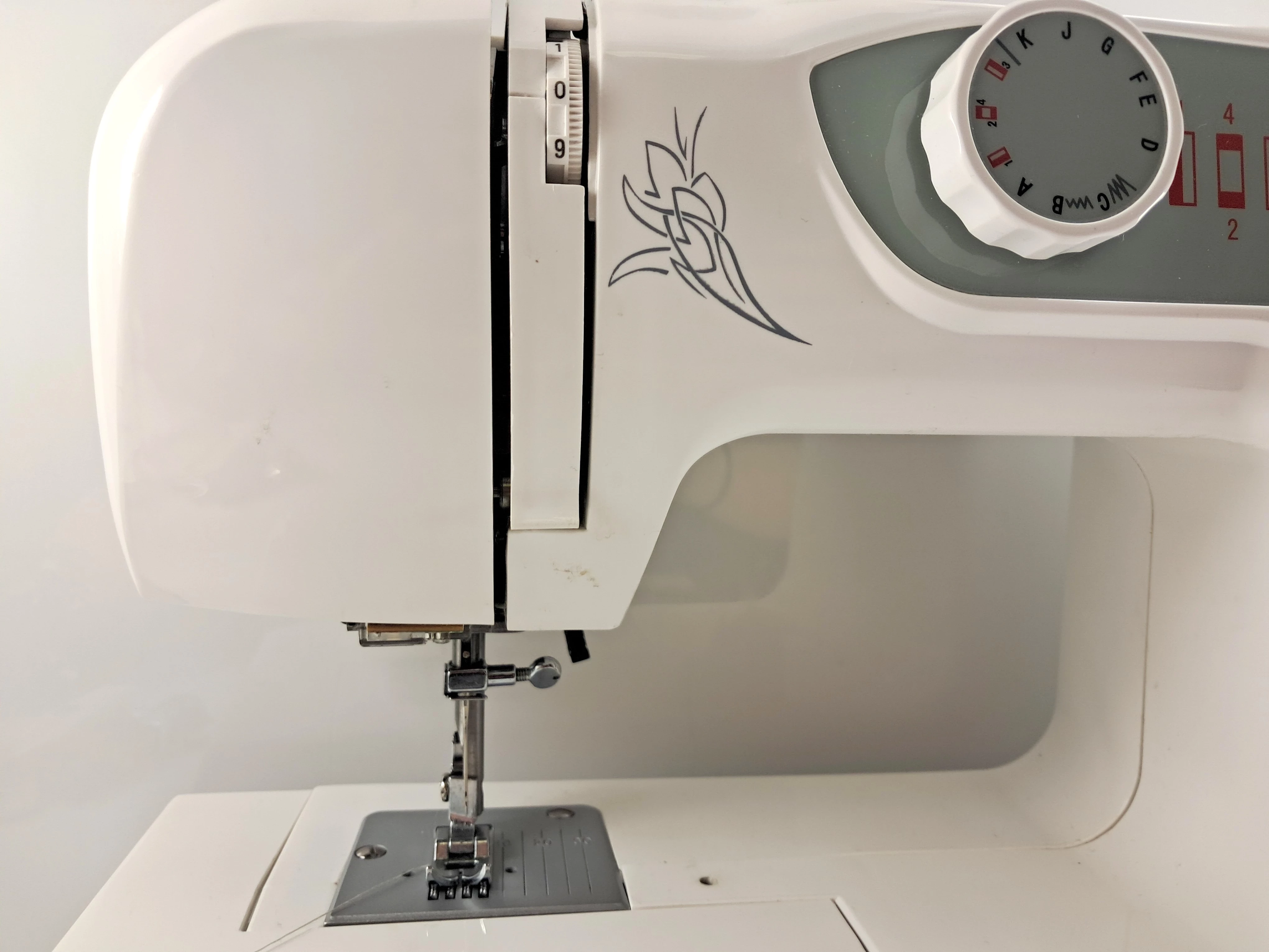 maszyna-do-szycia-lucznik-ewa-2-2014-stan-11323-2