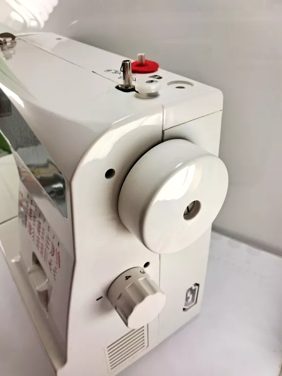 maszyna-do-szycia-lucznik-ewa-2-2014-kolor-dominujacy-129357-2