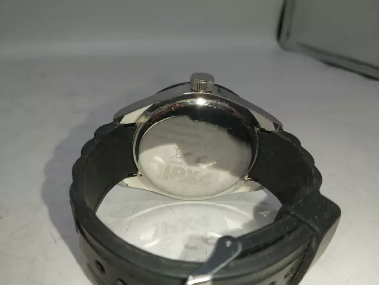 zegarek-kwarcowy-tomrose-ksztalt-koperty-129223-2