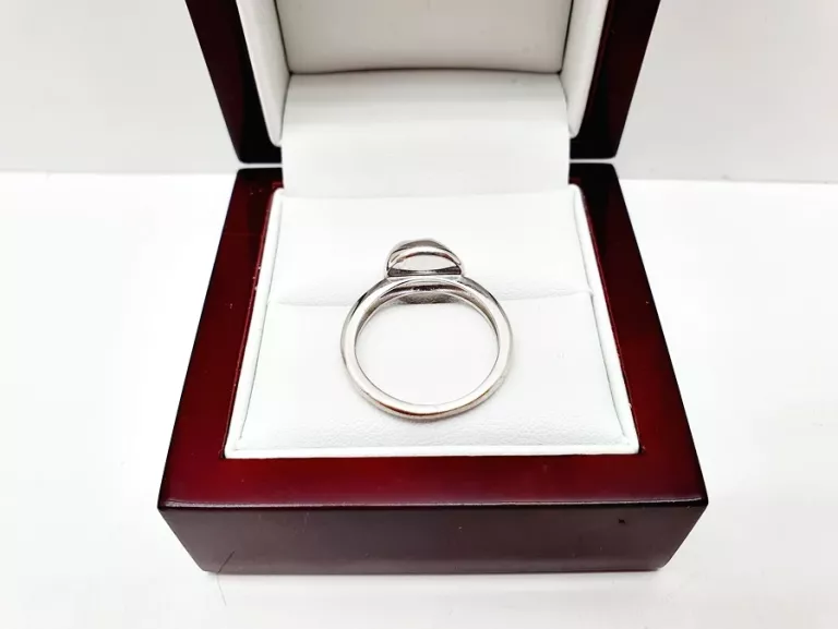 delikatny-elegancki-srebrny-pierscionek-z-kamyczkiem-p925-293g-r14-waga-293