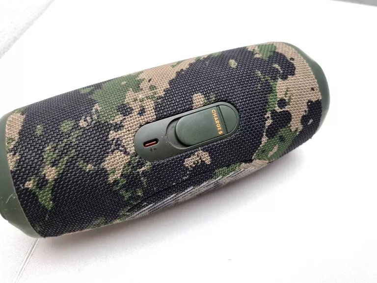 glosnik-jbl-charge-5-marka-248811-974486