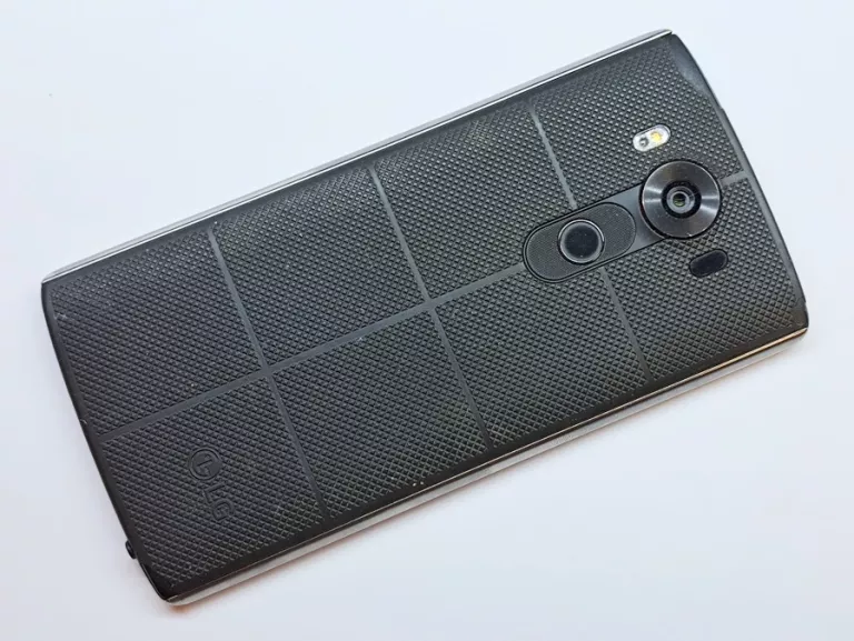 telefon-lg-v10-stan-11323-2