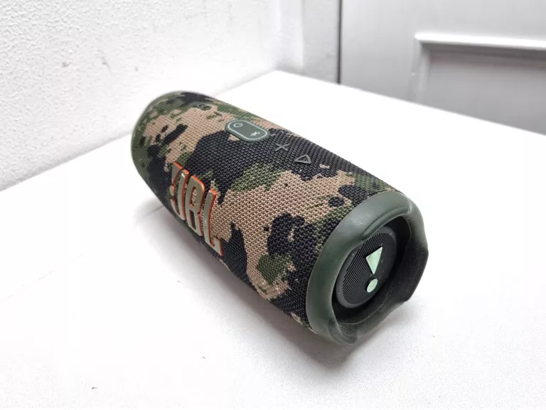 glosnik-jbl-charge-5-zasilanie-209202-1769410