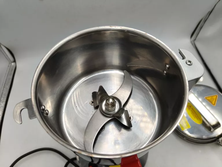 mlynek-elektryczny-do-mielenia-vevor-hc-300-ean-gtin-840349953403