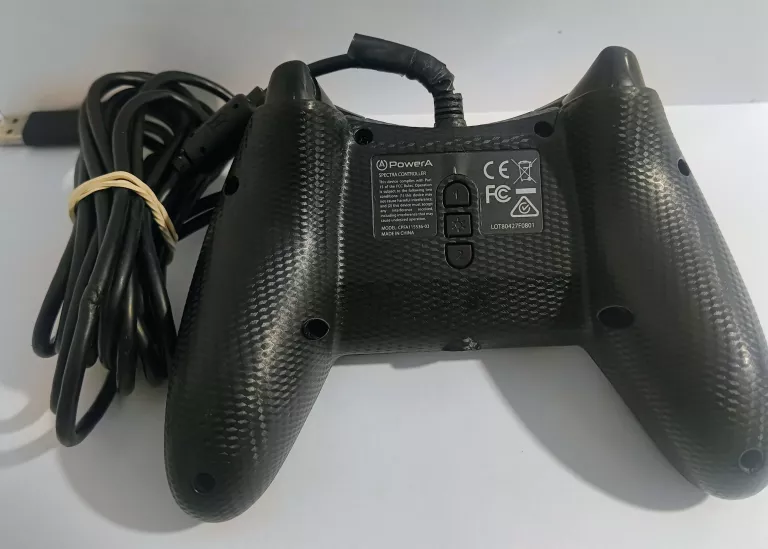 konsola-xbox-one-2-pady-kolor-249512-1647413