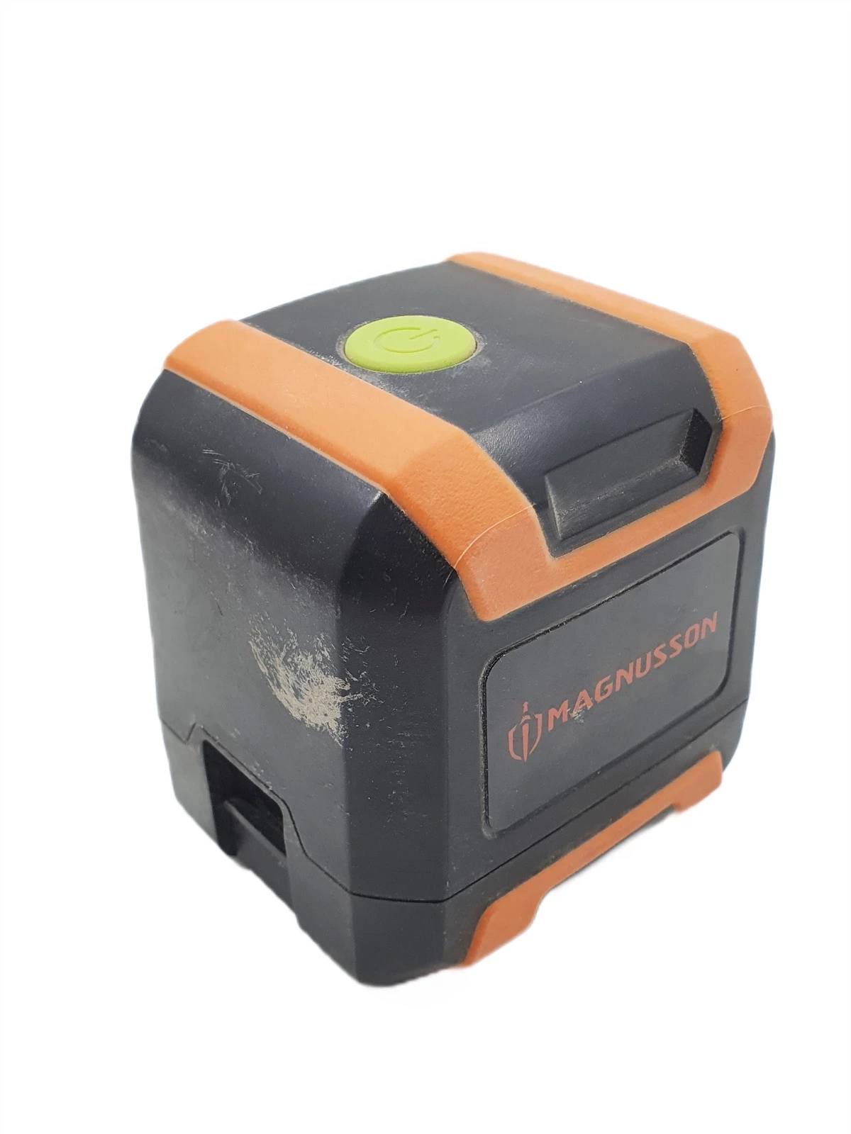 laser-krzyzowy-magnusson-samopoziomujacy-15-m-maksymalny-zasieg-pracy-15