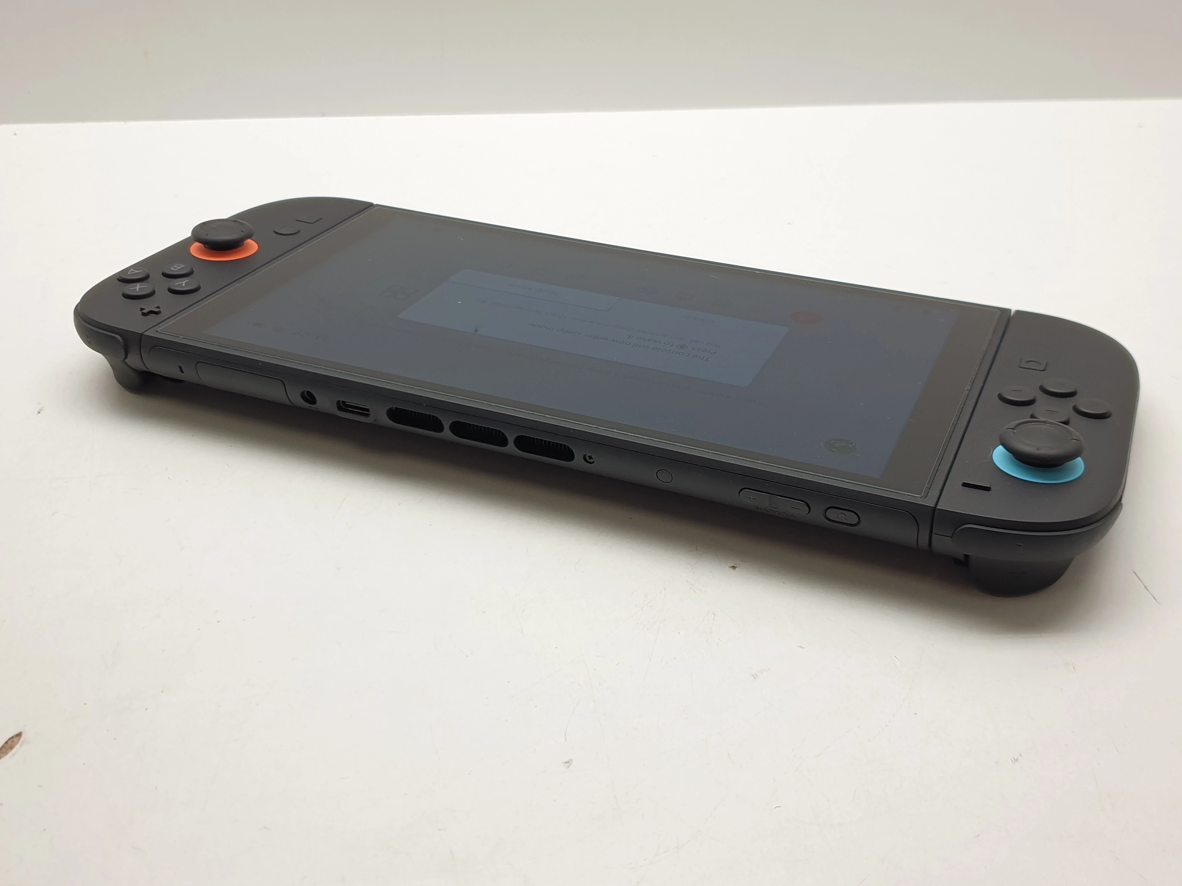 konsola-nintendo-switch-2-zalaczone-wyposazenie-podrecznik-uzytkownika