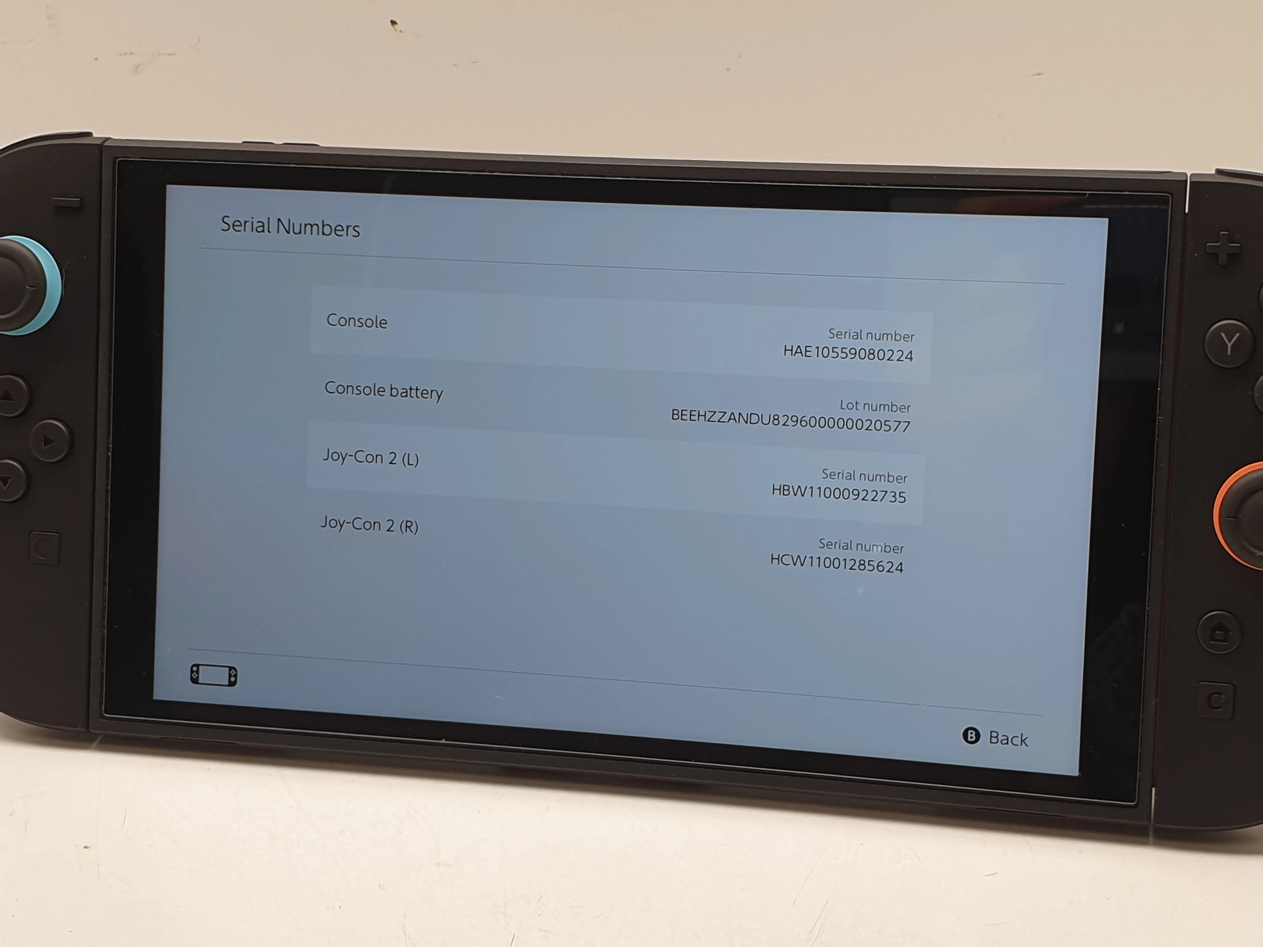 konsola-nintendo-switch-2-dolaczone-gry-mario-kart-world