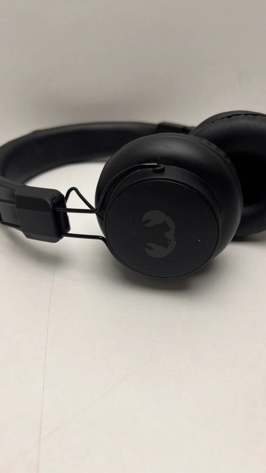 sluchawki-bluetooth-fresh-n-rebel-3ahp200bl-wroclawska-80-legnica