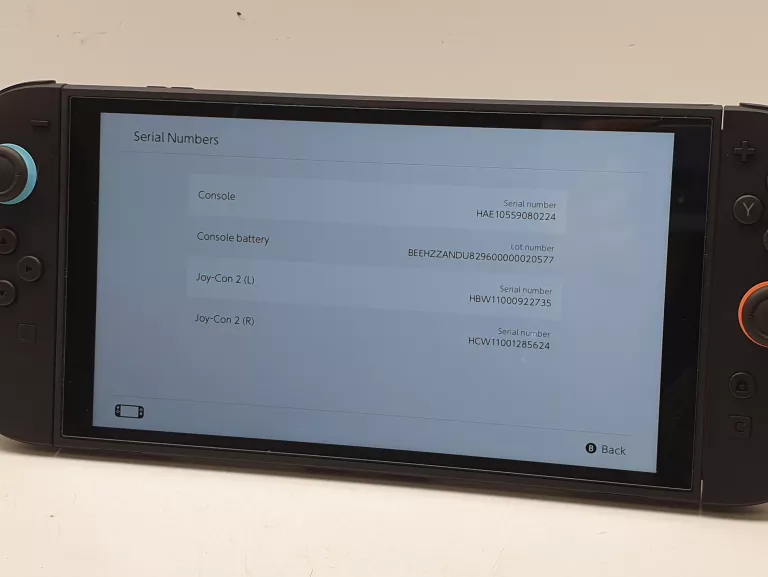 konsola-nintendo-switch-2-dolaczone-gry-mario-kart-world