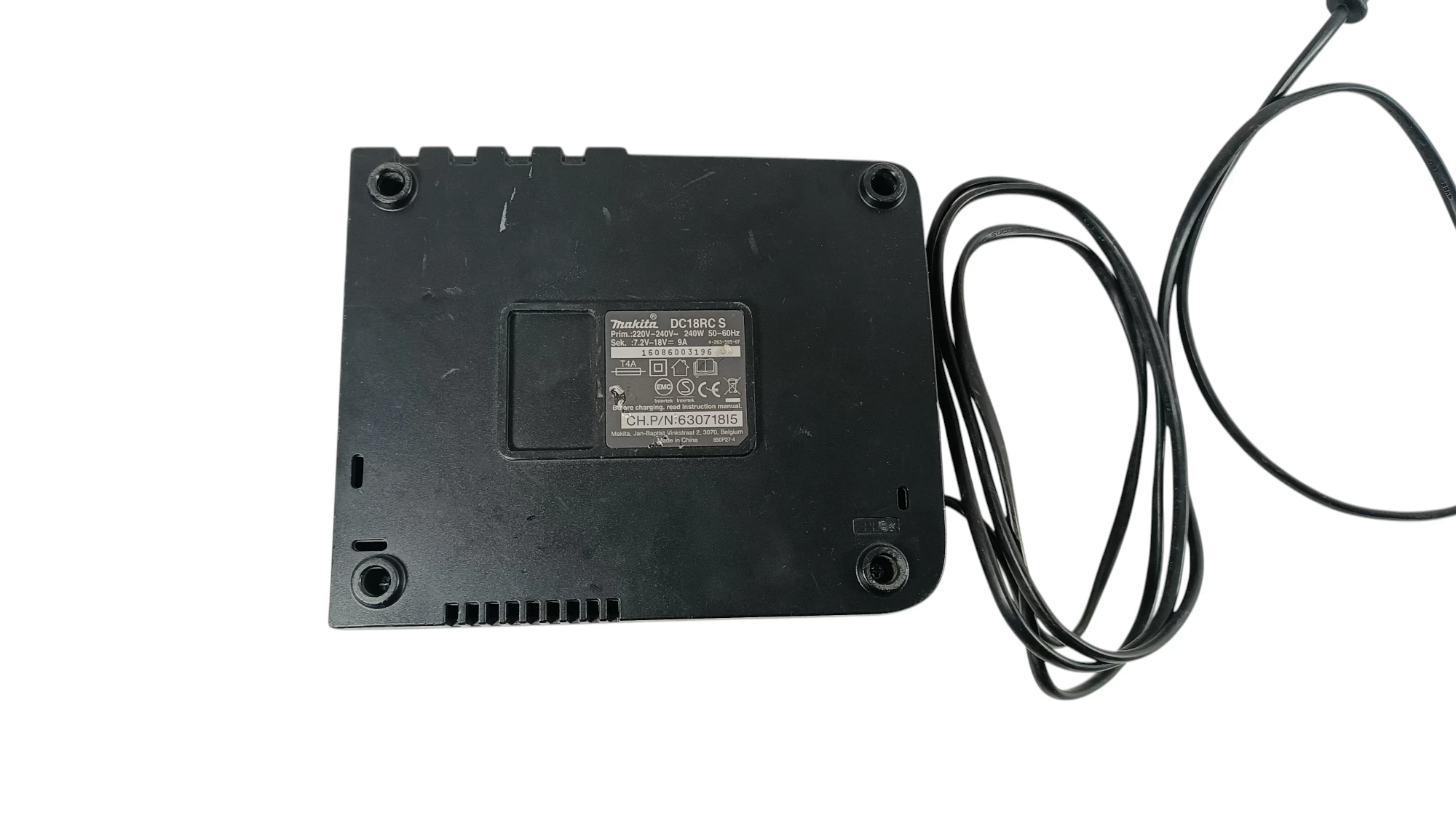 ladowarka-makita-dc18rc-stan-11323-2