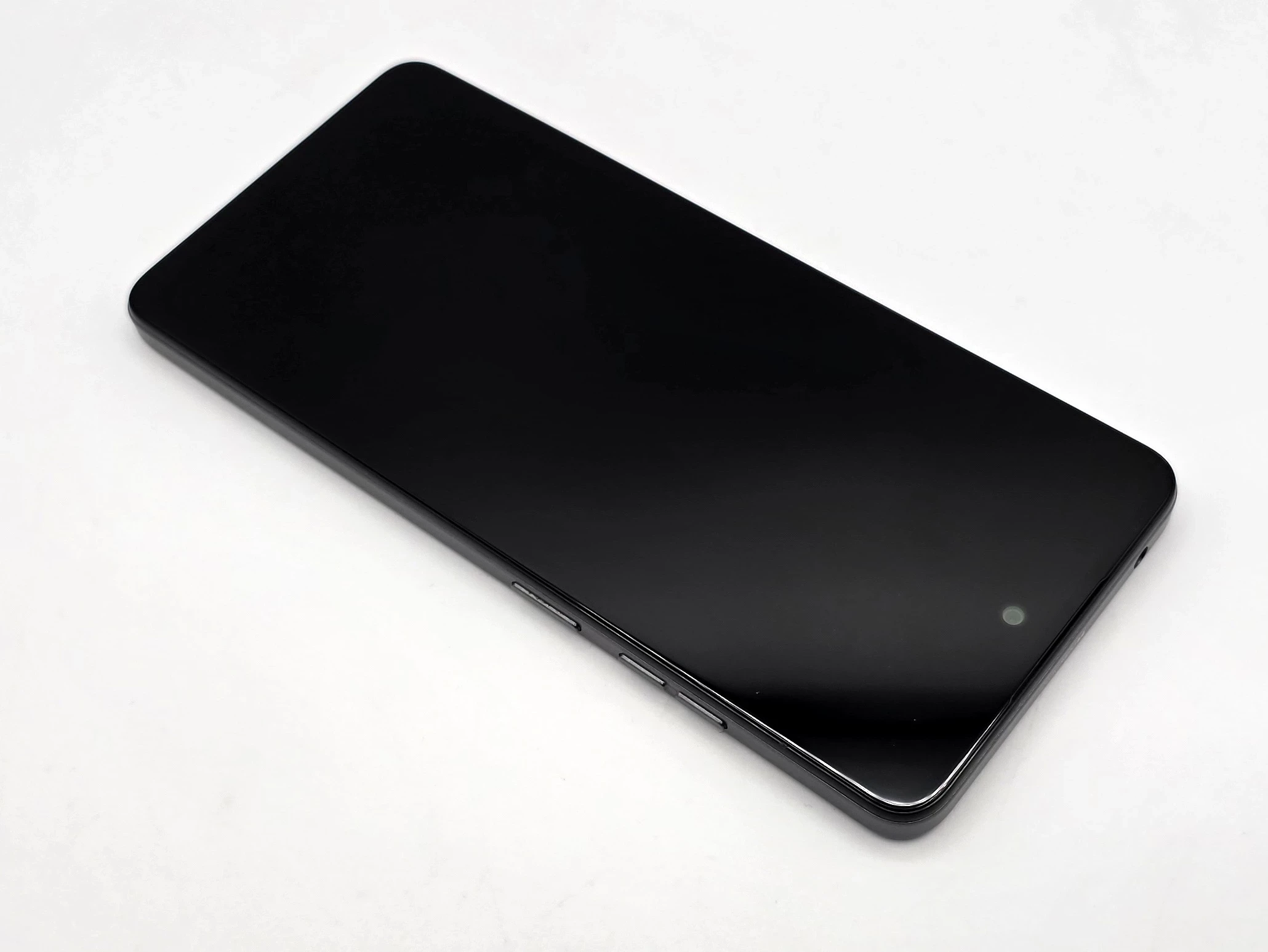 motorola-moto-e14-4gb-64gb-kod-producenta-pb3c0008pl