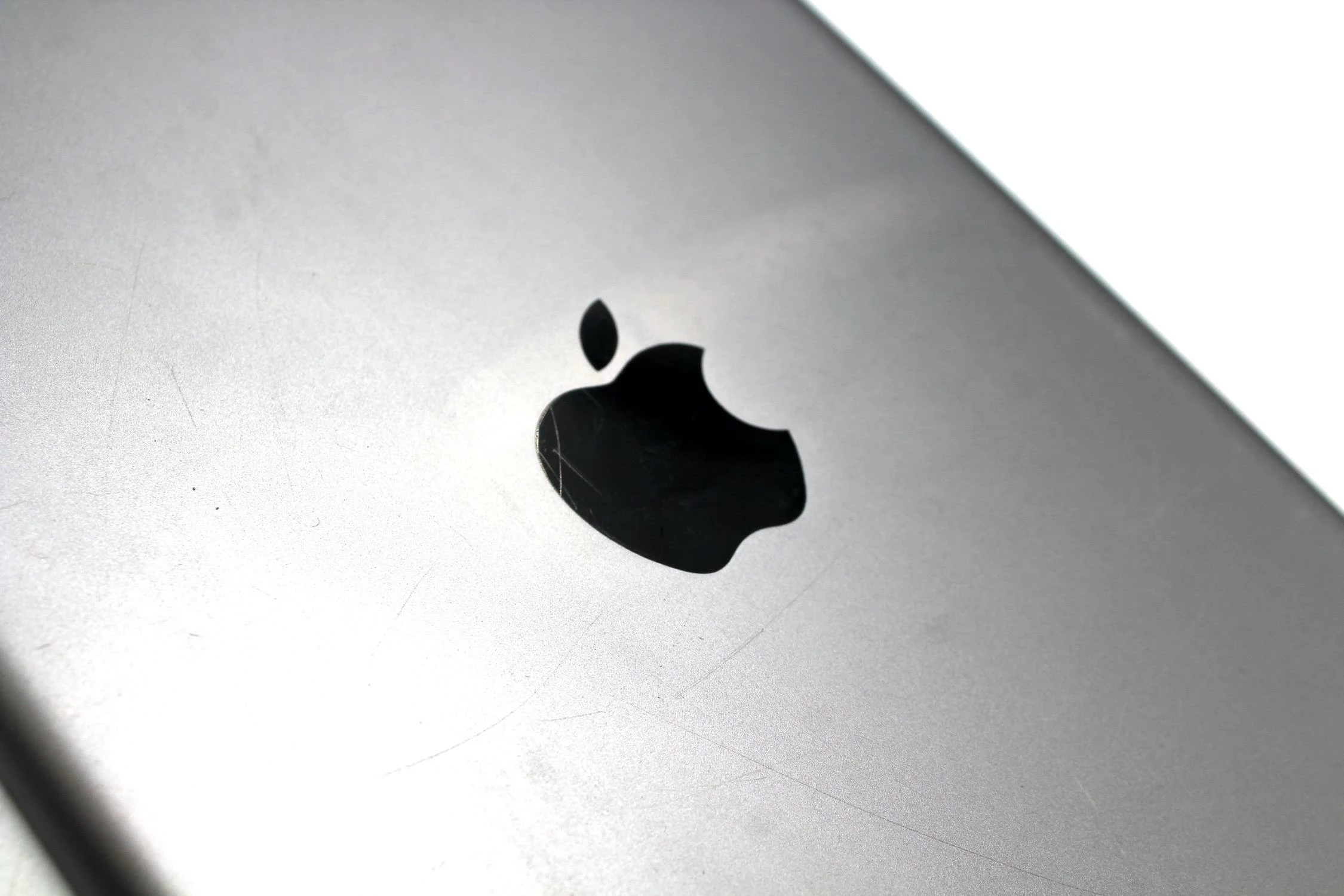 tablet-apple-ipad-mini-2-a1489-1gb-ram-16gb-wifi-79-retina-przekatna-ekranu-790