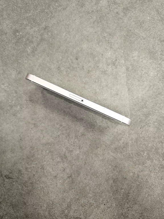 telefon-iphone-se-16-gb-typ-202685-212929