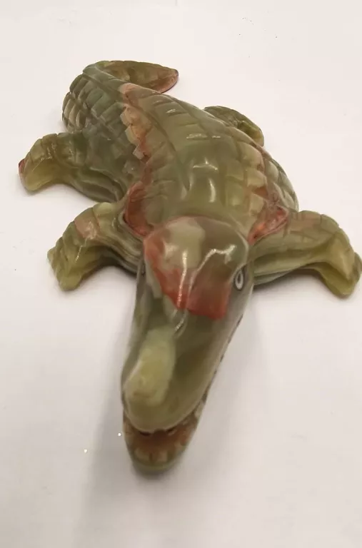 kamienna-figurka-krokodyla-stan-11323-253806