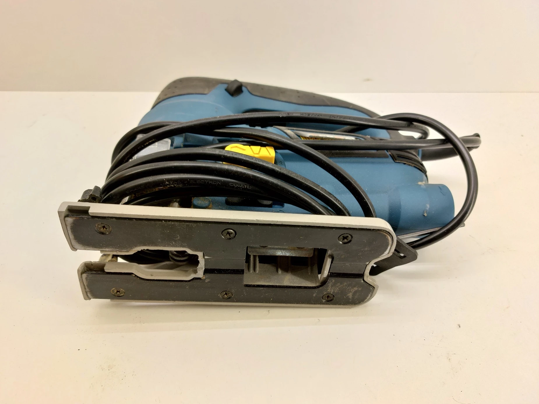 wyrzynarka-z-laserem-erman-emj-js150-1300w-stan-11323-2